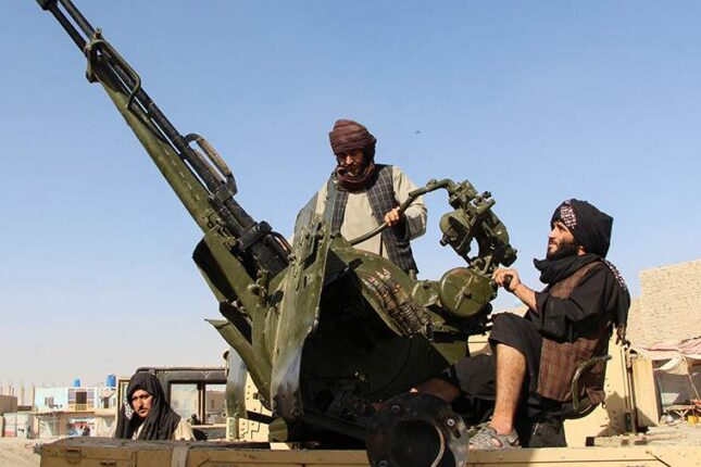 Pakistan Hərbi Hava Qüvvələri Əfqanıstanı  bombaladı, cəsədləri qoyub qaçdılar