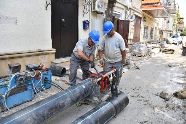 İslam Səfərli küçəsində içməli su və kanalizasiya xətləri yenilənir – Video