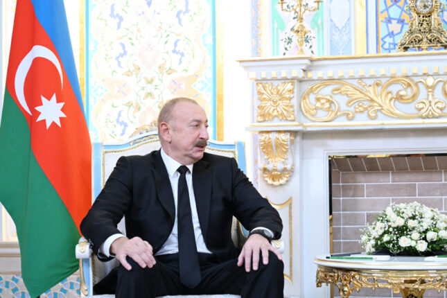 Prezident Əliyev: Rusiya ilə əlaqələr inkişaf edir