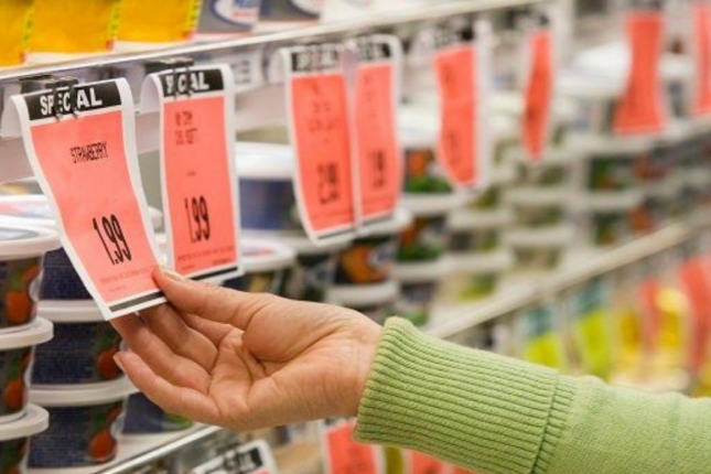 Marketlərdə hansı mallar endirimə düşür? Ekspert marketlərin FIRILDAĞINI açıqladı…