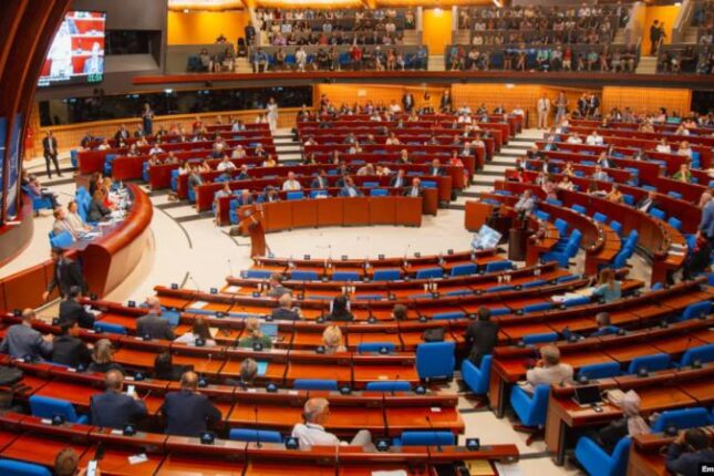 AŞPA-da Rusiya müxalifətinə platforma yaradıldı – Dövlət atributlarından istifadə qadağandır