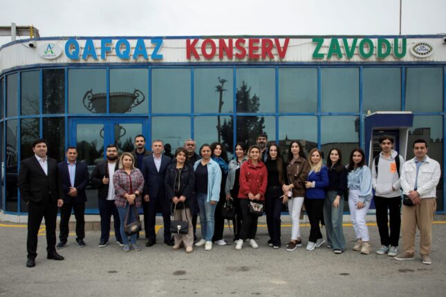 Jurnalistlər “Coolmix” və “Qaf” markalarının istehsal prosesi ilə tanış olub (FOTO)