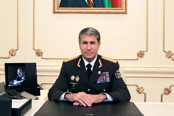 Vilayət Eyvazov vətəndaşların müraciətlərinə həssaslıqla yanaşılmasını tələb edib