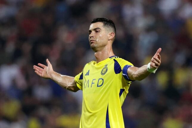 Ronaldo 950 qol vuran ilk futbolçu oldu