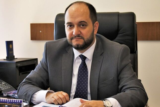 Erməni rəsmisindən etiraf: “Müstəqillik Bəyannaməsində problemlər var”