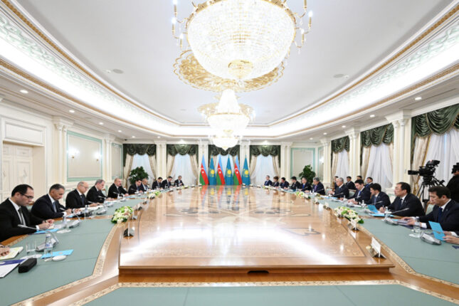 Astanada ikinci iclas keçirildi – Fotolar