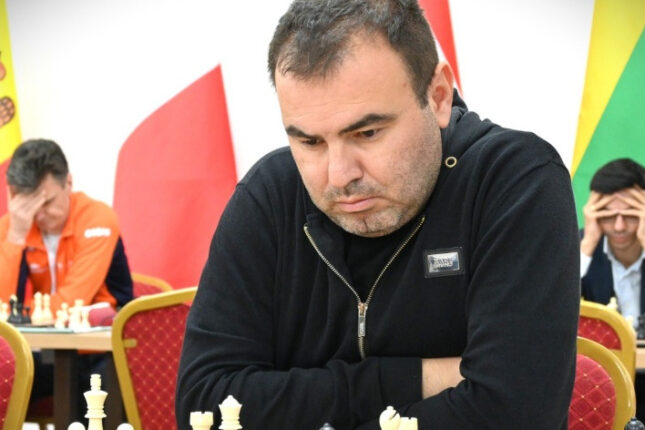 Azərbaycan şahmatçıları Ermənistana qalib gəldilər