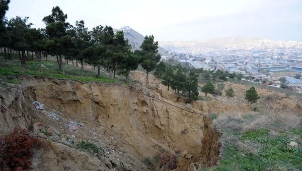 Bakının bu əraziləri ilə bağlı XƏBƏRDARLIQ: Hər an faciə baş verə bilər