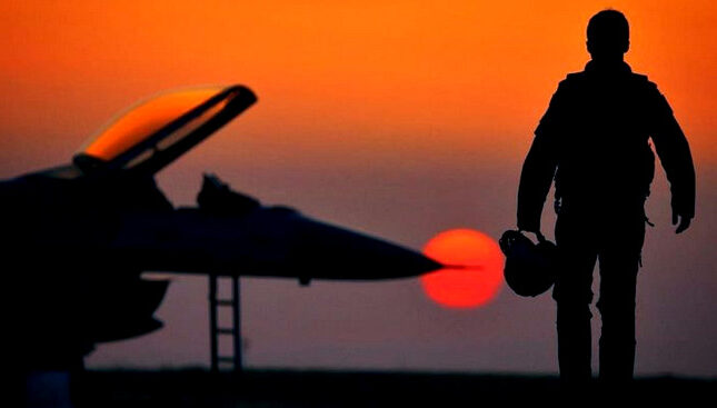 Rusiya Krım üzərindəki hava hücumu zamanı öz təyyarəsini vurub