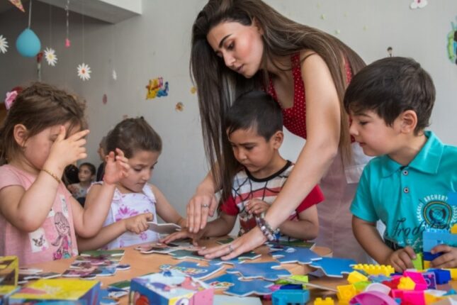 4 mindən çox şəxs bağça müəllimliyinə imtahan verdi