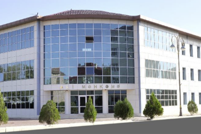 Naxçıvan Ali Məhkəməsinin hakimi vəzifəsindən azad olunur