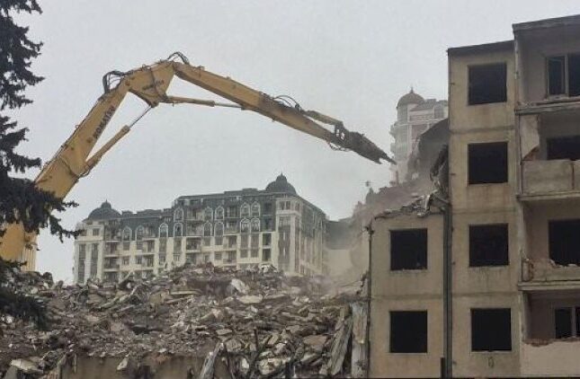 Bakıda daha bir ərazidə binalar PLANA DÜŞDÜ (VİDEO)