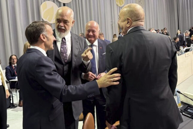 Edi Rama Makronla zarafatlaşdı – “Azərbaycanla Albaniyanı da təbrik edin”(VİDEO)