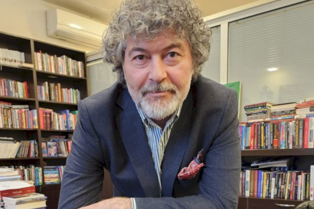 Nazirlik bu kitabı yasaqladı, naşirdən etiraz