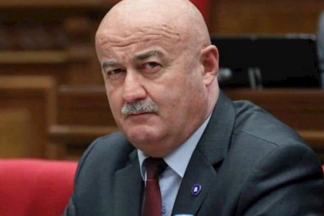 Erməni deputat: “Başkəndi verib, Kərkini saxlayaq”