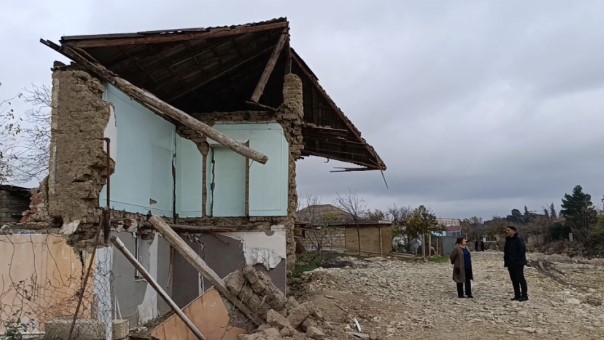 Şabranda sürüşmə fəallaşıb, evlər təhlükə altındadır (VİDEO)