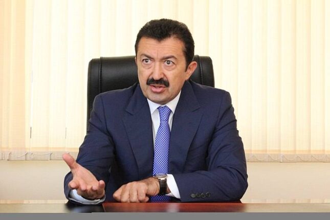 Keçmiş deputatın oğlu İKZF-ni bahalı maşın sərgisinə çevirib: Fəxri Kazımov biri 160 minə 4 maşın alır