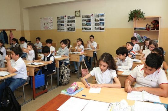 Ermənistan məktəblərində Azərbaycan dili niyə tədirs edilir?