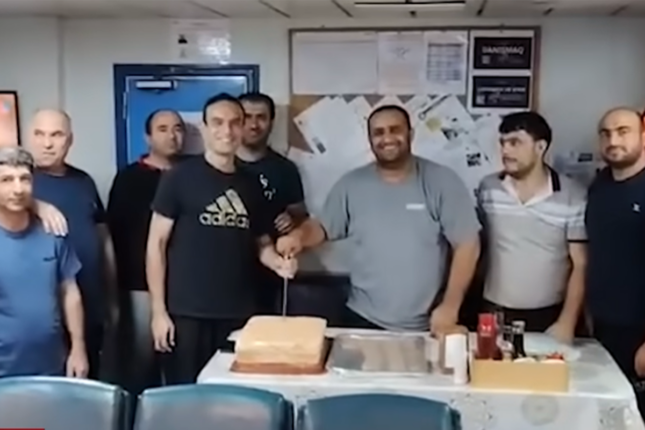 “Necə olur ki, xilasetmə gəmisindən dənizə düşür, çıxara bilmirlər?..” – Video