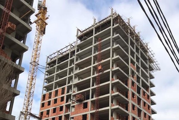 Bakıda məşhur binaları tikən şirkətin 10 mln. manat vergi borcu üzə çıxıb