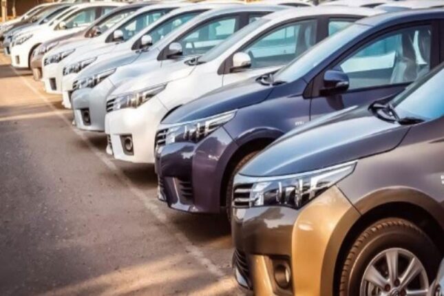 Köhnə minik avtomobilləri üçün aksiz dərəcəsi artırılır