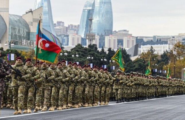 İranın Bakıdakı parad isterikası bitmir