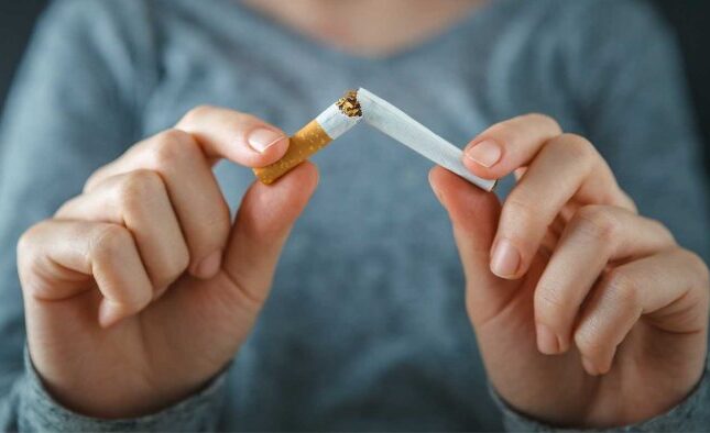 Siqareti dərmansız, tək hərəkətlə tərgidin – VİDEO