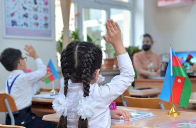 Məktəblilər bu tarixdən payız tətilinə çıxacaqlar