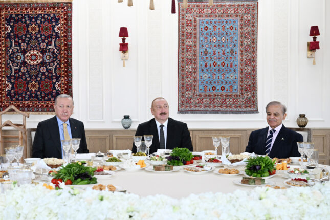 Liderlər birgə nahar etdilər – Foto