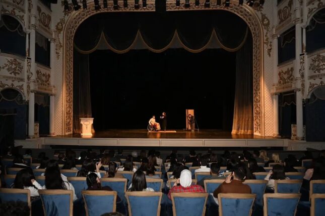 Akademik Musiqili Teatrda “Gələcək, Təhsil və Sosial dəyərlər” layihəsi çərçivəsində “Qızların Elm Yolu” adlı tədbir keçirilib