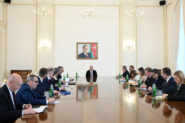Prezident İlham Əliyev NATO nümayəndə heyətini qəbul edib – FOTO