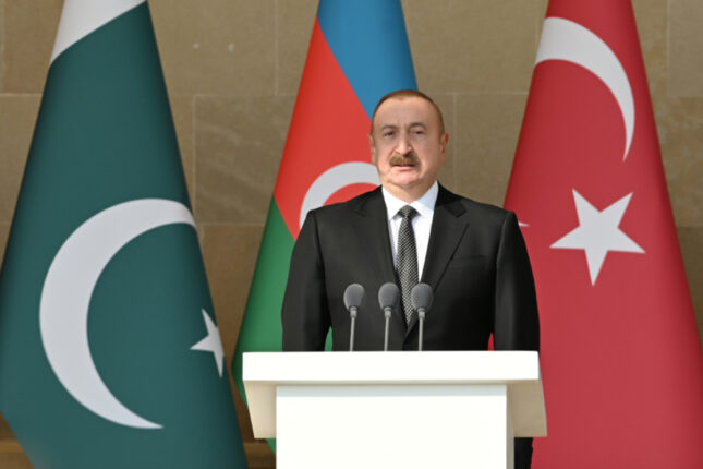 “İlk dəfə Azadlıq meydanında Pakistan hərbçiləri də bizimlə bərabər iştirak edir”