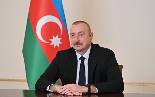 Prezidenti təbrik edirlər – Yenilənir