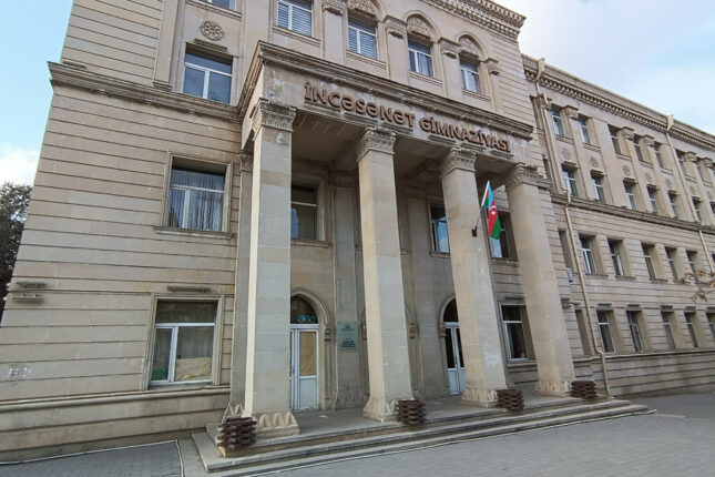 “Gimnaziya ötən ildən təmirə bağlanıb, övladlarımızın təhsilində çətinlik yaranıb”