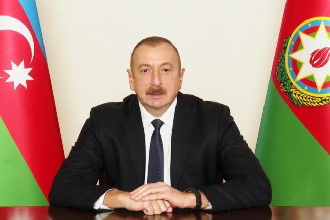 Qətiyyətli lider, müzəffər Ali Baş Komandan