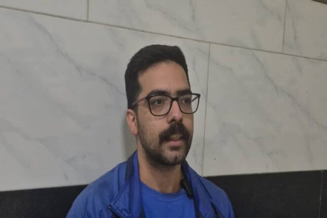 İran İsrail kəşfiyatına işləyən tələbəni EDAM ETDİ