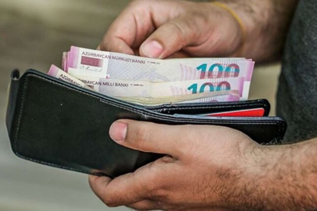 Azərbaycanda bu şəxslərə 1600 manat pul VERİLƏCƏK