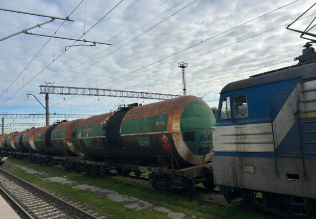 Azərbaycandan yola salınan neft məhsullarının ilk partiyası Ermənistana çatıb