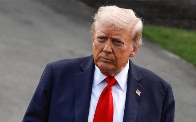 Tramp 48 səfiri geri çağırır