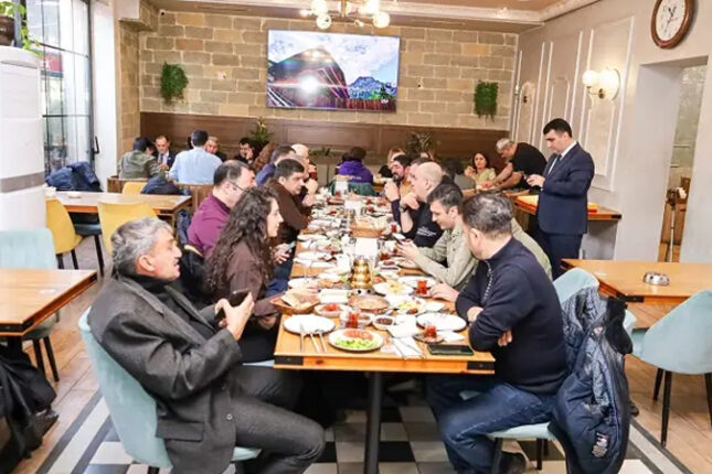 “Vətən Bağı” dostlarını bir araya yığdı – FOTO “Vətən Bağı” dostlarını bir araya yığdı – FOTO