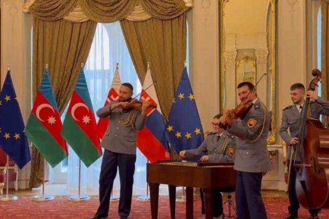 Əliyevlə Fitsonun görüşündə bu mahnımız ifa edildi – Video