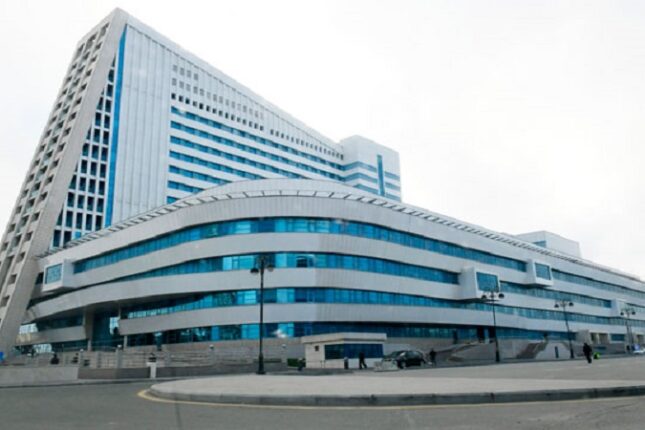 “Yeni Klinika” 11 min manatlıq printer alır