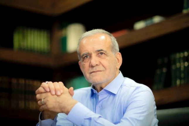 Pezeşkiandan etiraf: “Siyasi sistem işləməyimə imkan vermir”