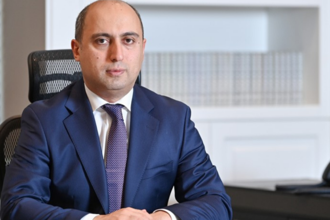 Ekspert Emin Əmrullayevin yalanını üzə çıxardı – Video