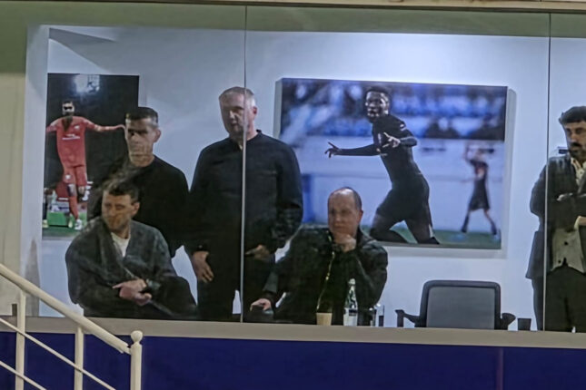 “Neftçi”nin yeni baş məşqçisi “Sabah”la oyunu izləyir – Foto