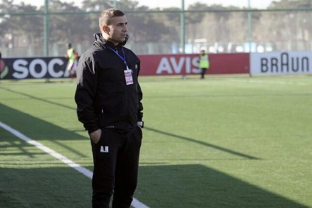 Azər Həşimov “Karvan-Yevlax”dan AFFA-ya şikayət etdi Azər Həşimov “Karvan-Yevlax”dan AFFA-ya şikayət etdi