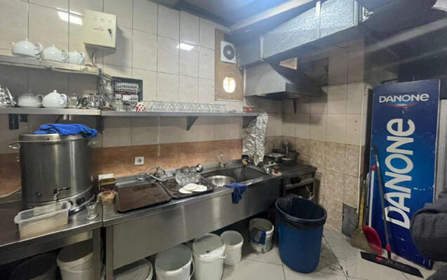 “Express Lounge” müştərilərə vaxtı bitmiş məhsullar verirmiş – FOTO