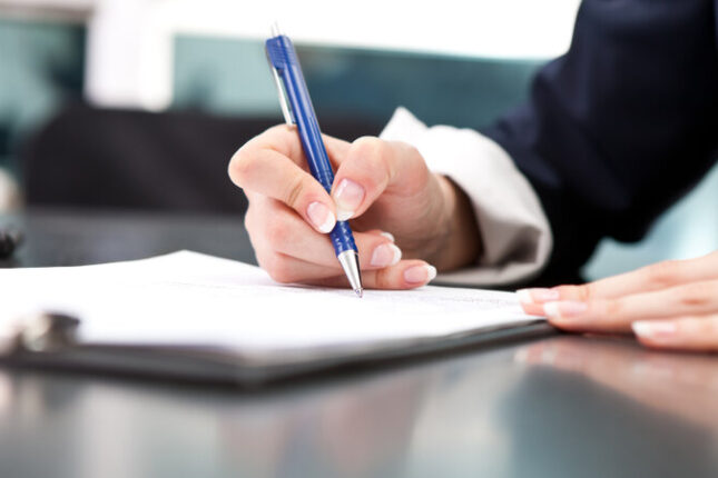 Bu halda işçinin əmək müqaviləsinə xitam veriləcək