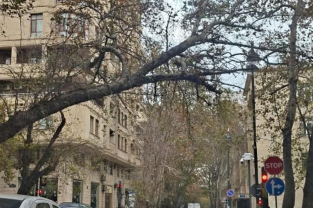 Yasamal rayonunda təhlükəli vəziyyət – Foto