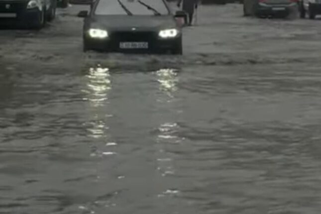 Yağış yağdı, yenə Yasamalı su basdı – Foto